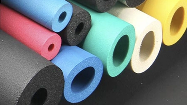 Schiuma di plastica in gomma