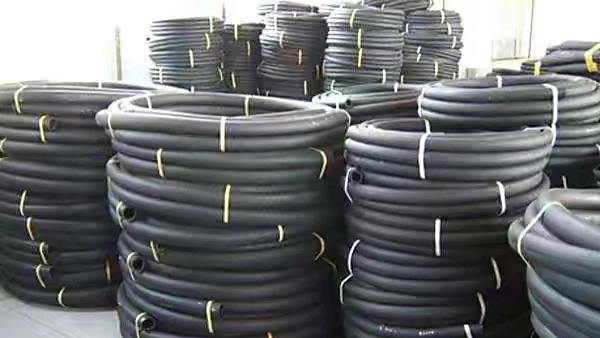 Tubo di gomma